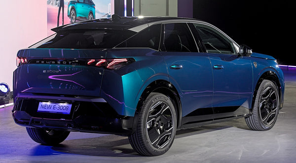 Peugeot e-3008