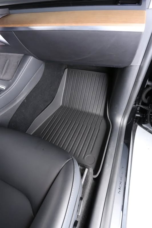 Bagagerumsmåtte monteret i Tesla Model Y