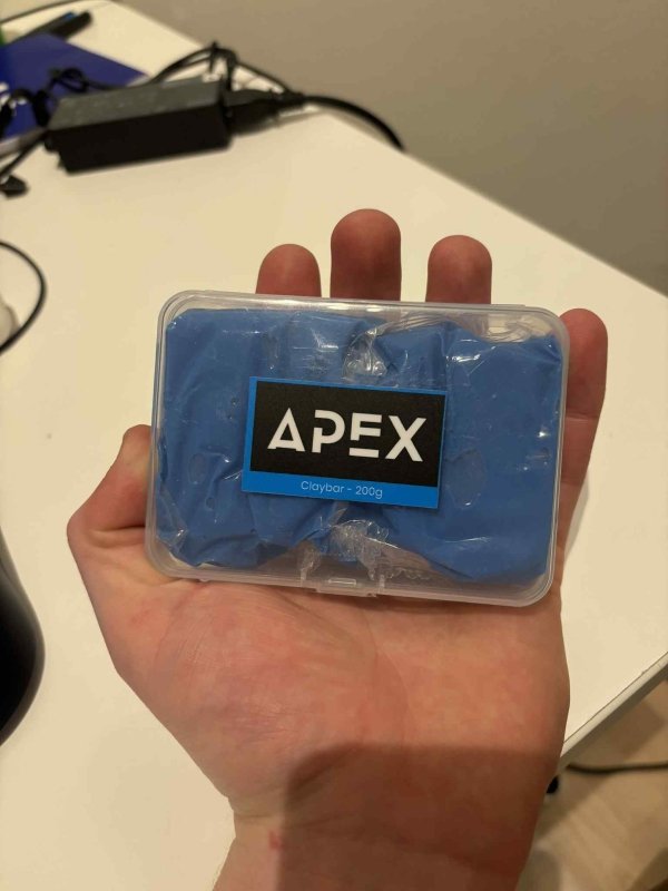 APEX Clay Bar 200 g (2 × 100 g) – Effektiv syntetisk ler til dyb lakrens, fjernelse af flyverust & glans­forbedring - GreenGoing